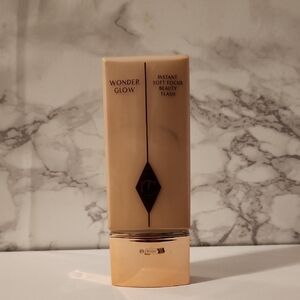 Charlotte Tilbury Wonder Glow Primer